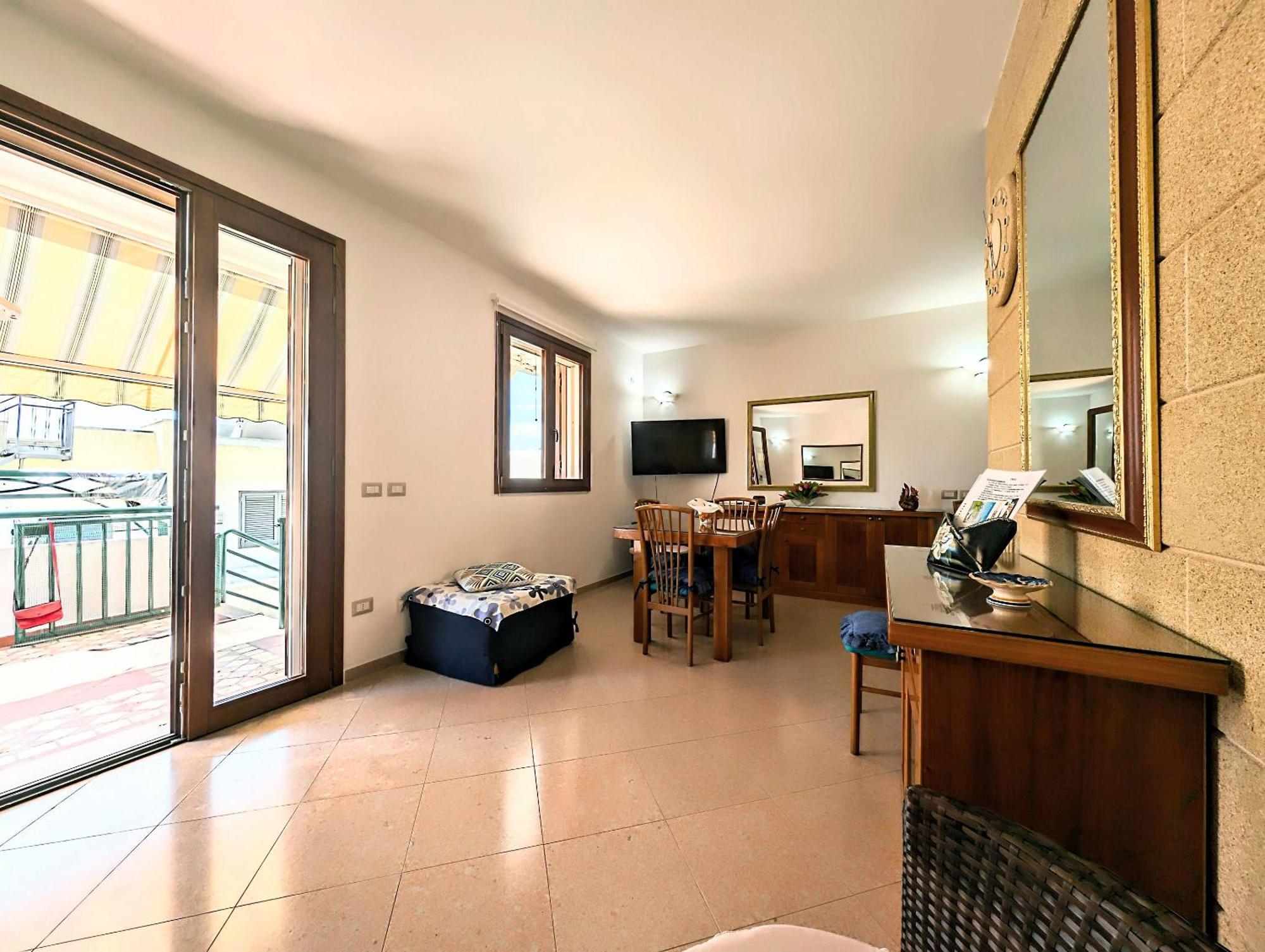Oikia Vacanze S Cesarea Casa Rosa Su Санта-Чезареа-Терме Экстерьер фото